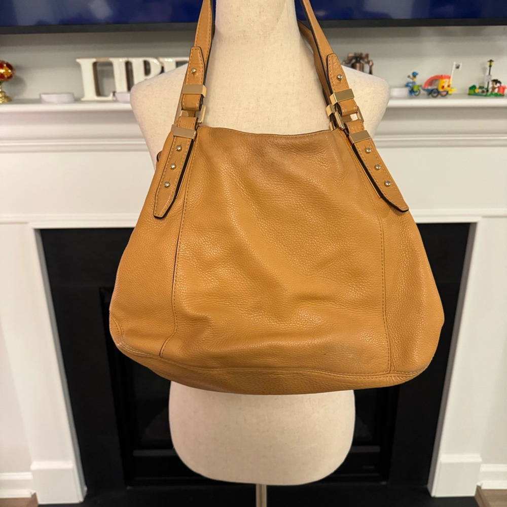 🧡 Michael Kors Soft Pebbled Leather Shoulder Hobo Bag 🧡 - Picture 1 of 5